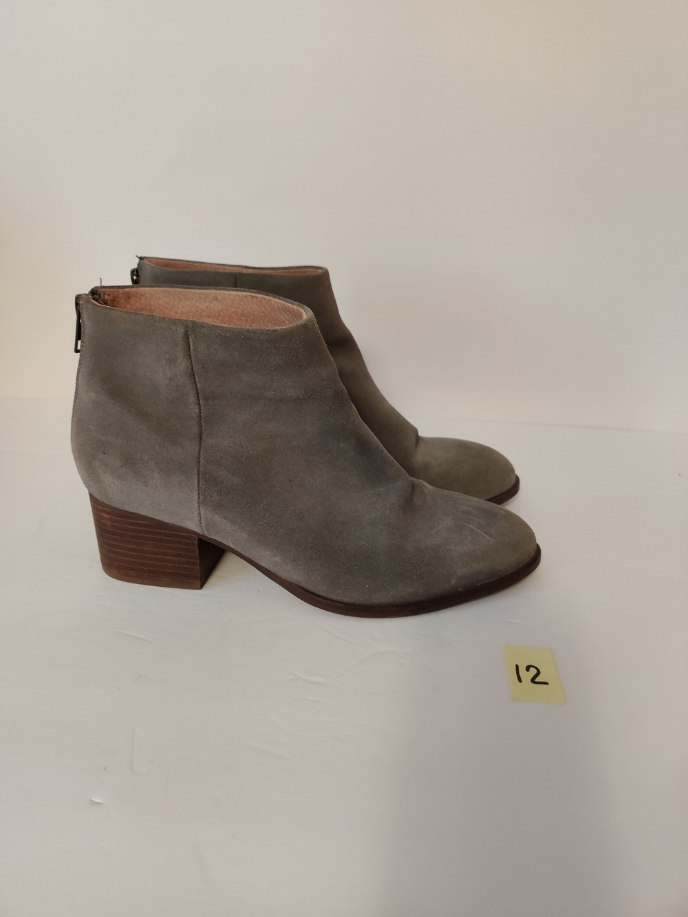 Seychelles Suede Ankle Booties in Gray 8.5